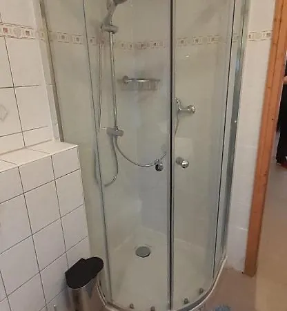 Gemuetliche 2 Zimmer Fewo Parkplatz Wlan Lejlighed